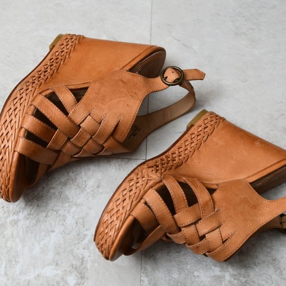 ** SOLD ** - Picture 2 of 8